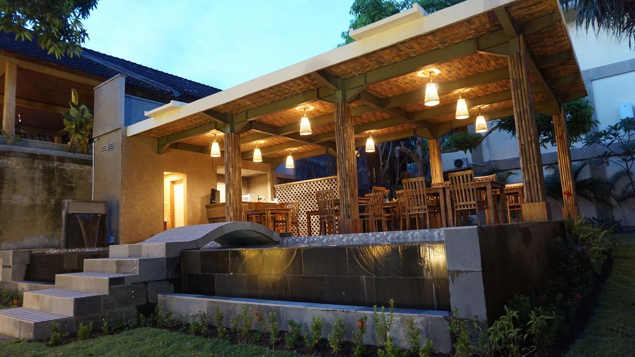 The Inn Sunsethouse Senggigi Buitenkant foto
