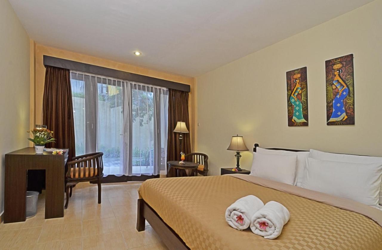 The Inn Sunsethouse Senggigi Buitenkant foto