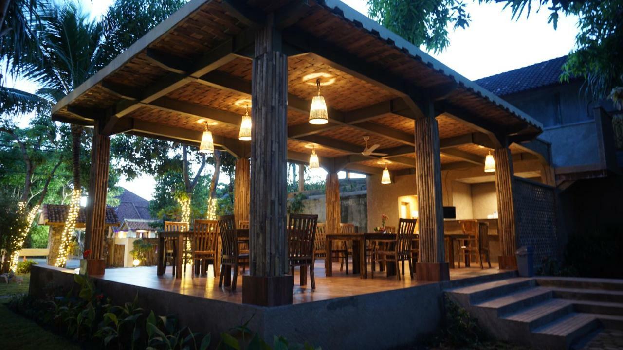 The Inn Sunsethouse Senggigi Buitenkant foto