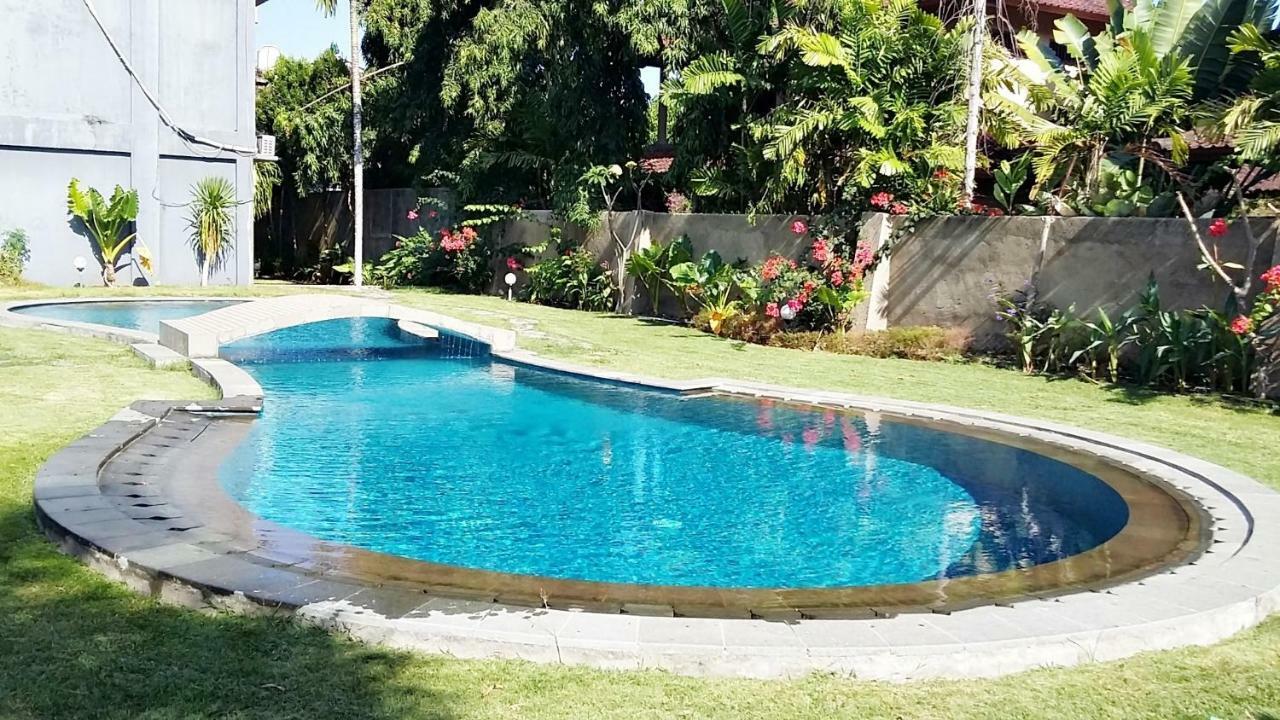 The Inn Sunsethouse Senggigi Buitenkant foto
